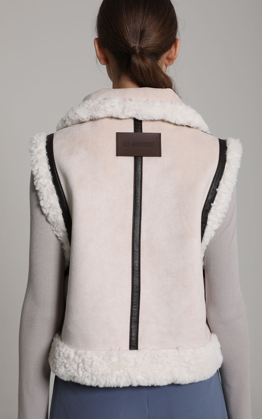 Chung Yuul Luxe Fur Vest: Opulent Warmth with Korean Elegance